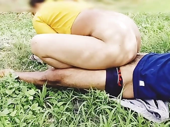 Yoursoniya's fat dude cock makes her chat sloppy in a warm outdoor session with a school instructor