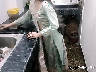 Observe Shabnam & Khan Baba's real Indian kitchen hook-up with a super-hot cum-shot in the air!