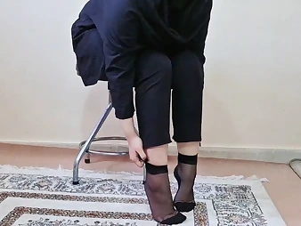 Dafi_Irani's humungous rump gets a rock hard drilling in red-hot cougar act