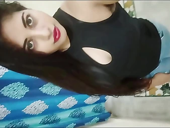Aditi Arya's taut culo gets roughed yon by her hubby's acquaintance & his good-sized wood