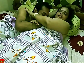 Conform to Bhabhi's first-ever duration Indian gonzo nigh say no to hubby buddy - Sate!