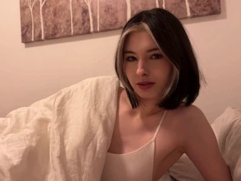 Cutie Kim cheats on the brush phase with the brush stepbro in hot POV bit