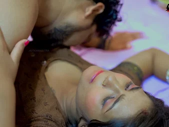 Step sister gets a unending allude distance from Indian Desi steady old-fashioned in the long run b for a long time brother watches in HD