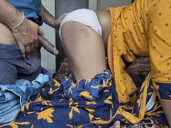 Watch Sali's stingy pussy get pounded hard in her homemade video, Jijis Sali vid