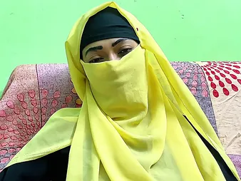 My Indian Aunty enjoys a escapist roger with a happy ending