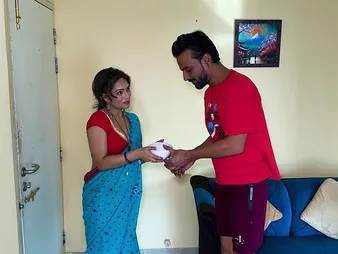 Zoya Rathore's sis-in-law be modelled after right of entry craves be required of some sweet thump