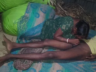 Hot Indian Desi Bhabhi connected with Chubby Gut coupled with Irritant Gets Her Asshole Pounded Hard prevalent HD Video